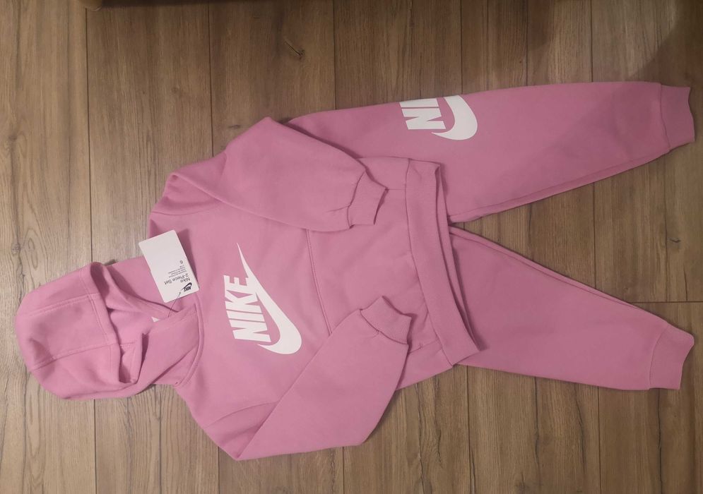 Dres nike Sportswear
