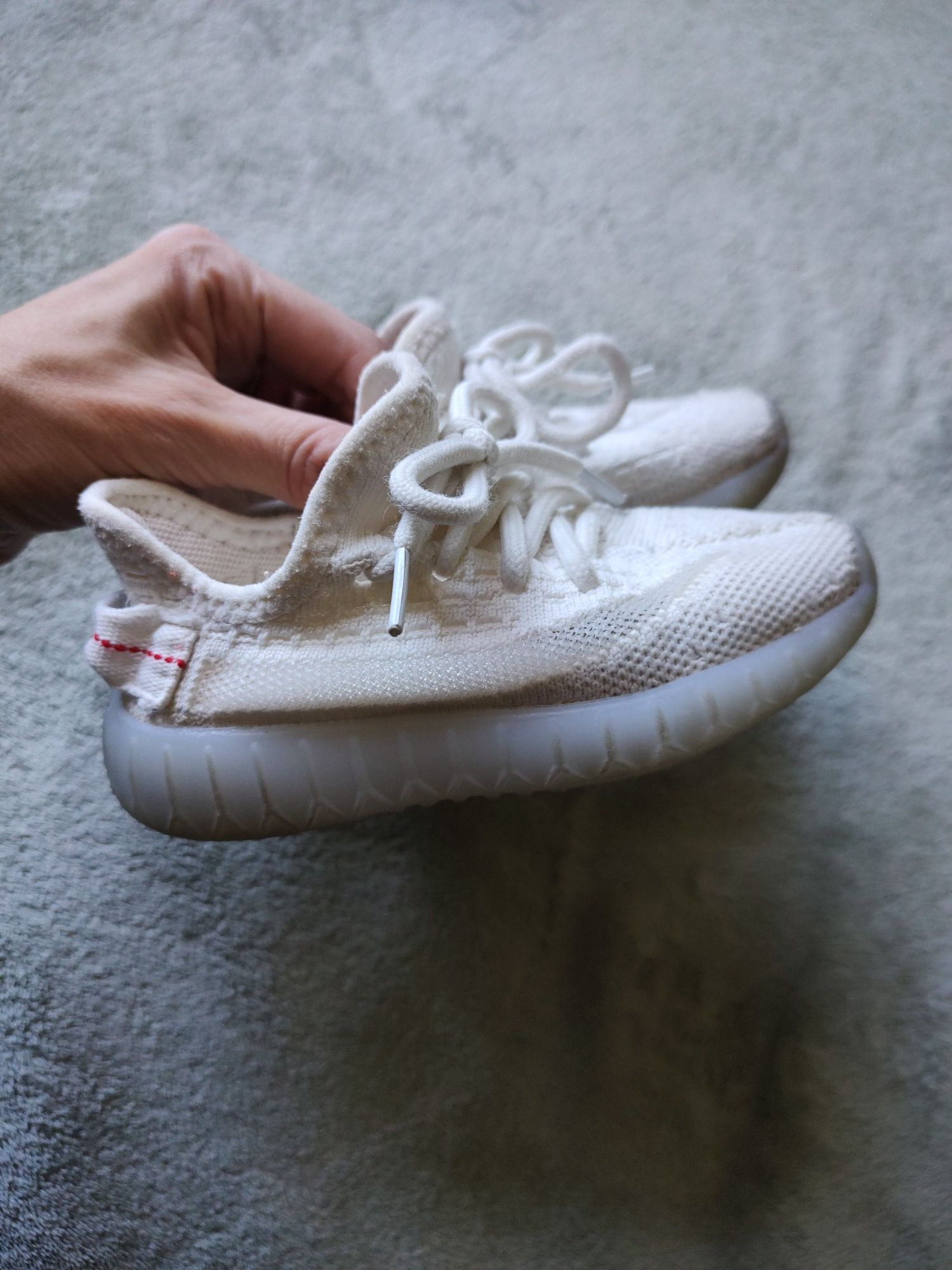 Детские кроссовки Adidas Yeezy Boost 350 V2