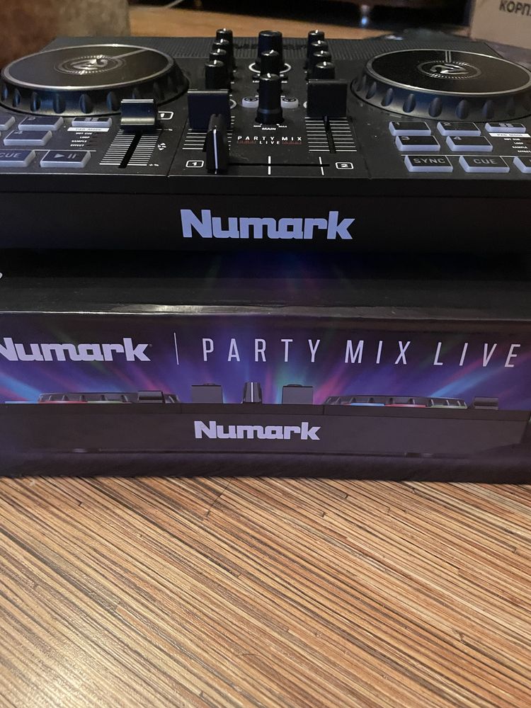 DJ-пульт Numark party mix