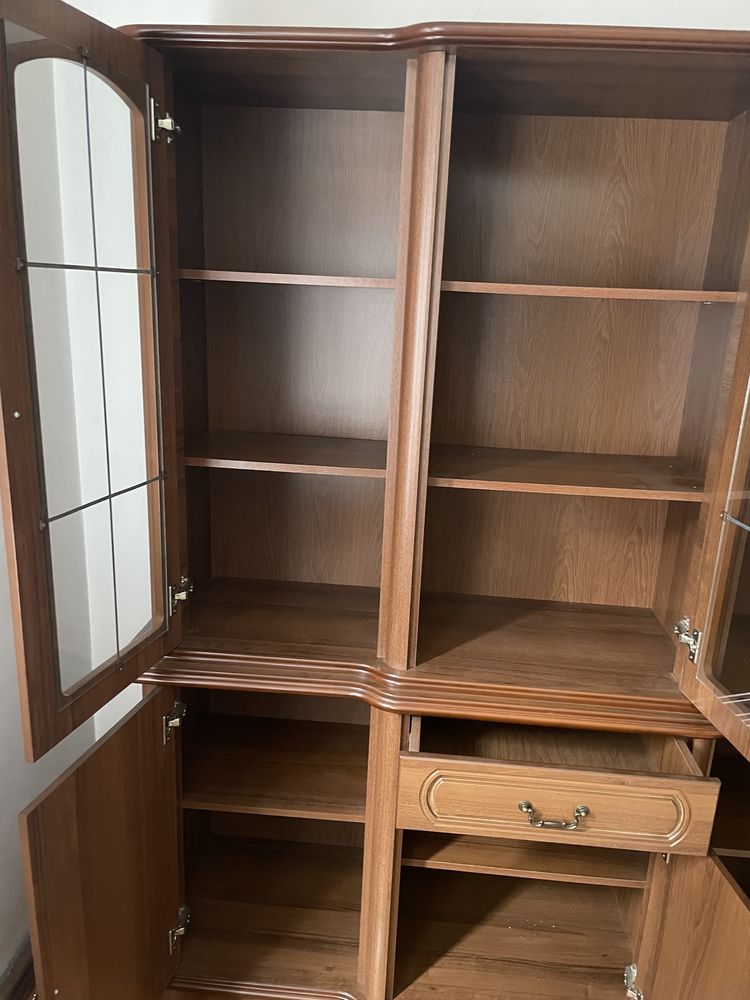 Stylowy zestaw mebli do salonu – klasyka, która robi wrażenie!