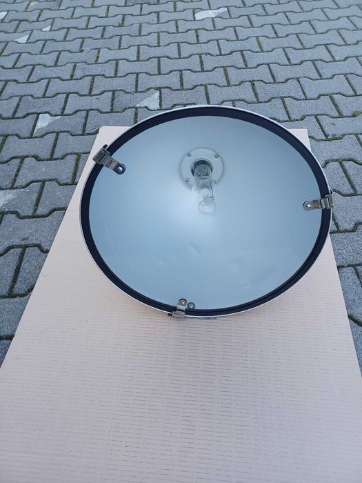 Sufitowe lampy przemysłowe LUG