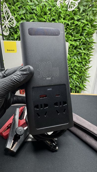 Інвертор Базеус 300 ват Invertor Baseus 300w baseus in car