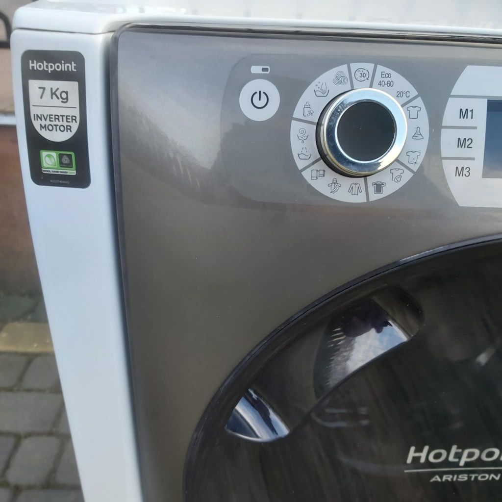 Pralka HotPoint 7kg. 1200obr. Slim