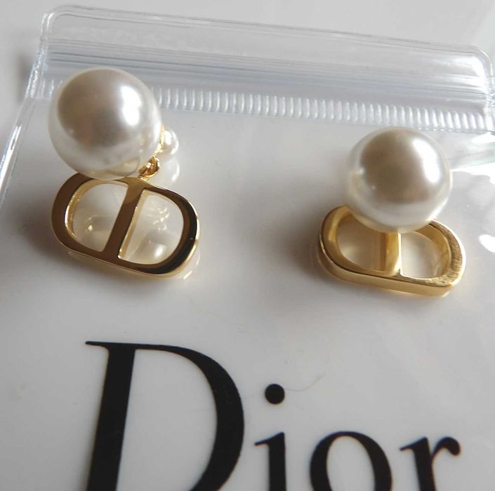 Dior kolczyki perły z przywieszką