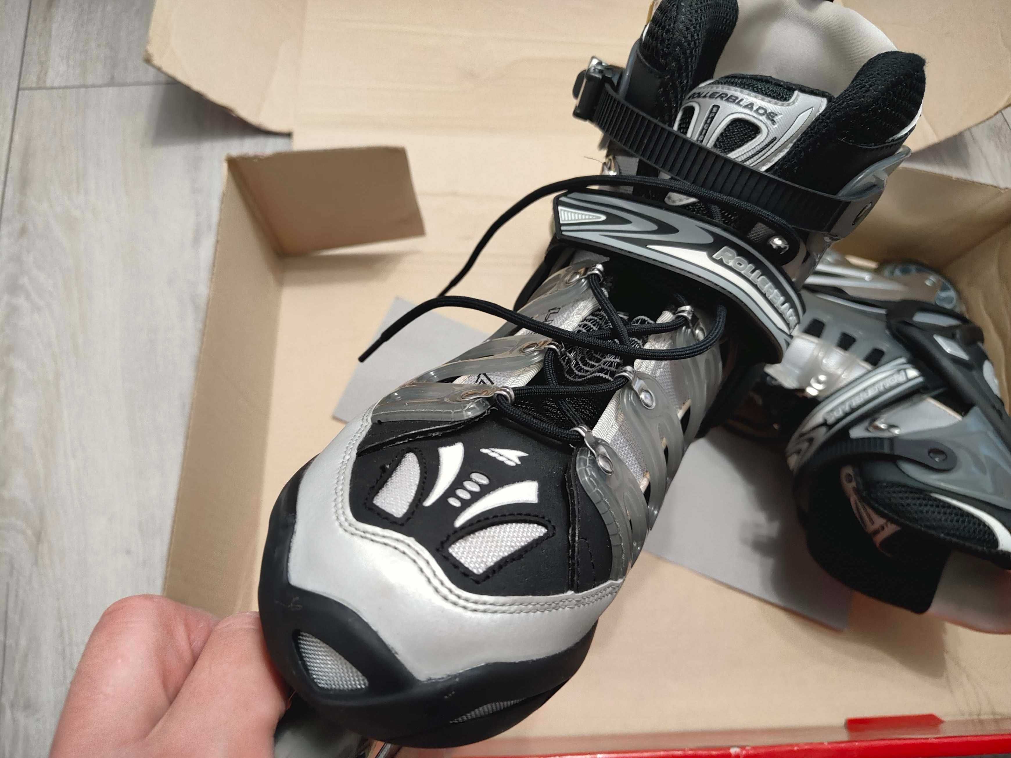 Rolki 46 Rollerblade Crossfire 84 fitness rolki rozmiar 46 (30 cm)