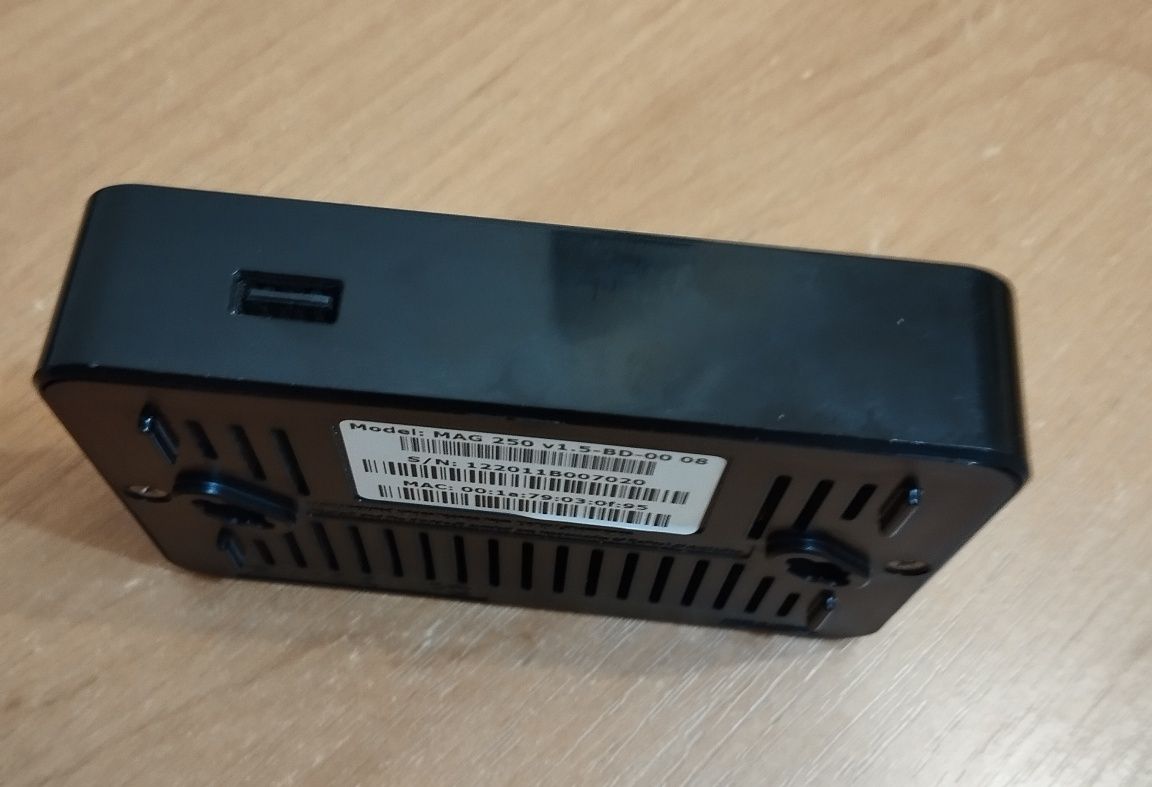 MAG 250 IPTV Set TopBox