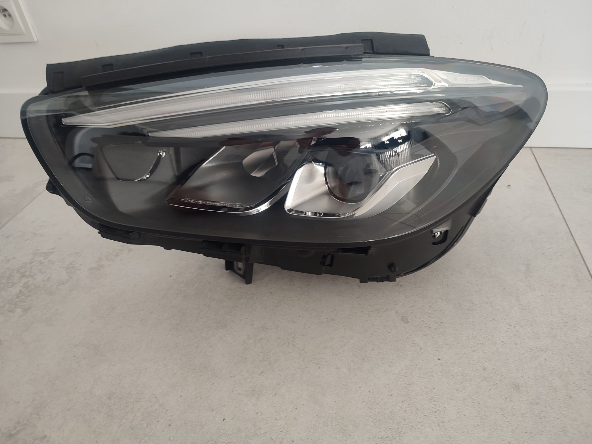 Lampa Reflektor Lewy Przód Mercedes B klasa W 247  LED Performance Org