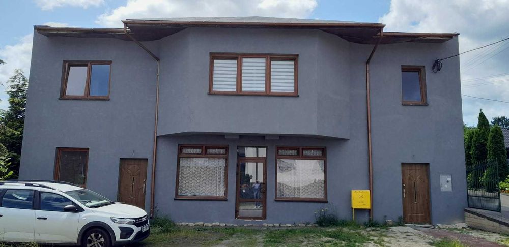 NOWY DOM 7 min od lotniska 2 mieszkania lub pod Firma CO Gazowe