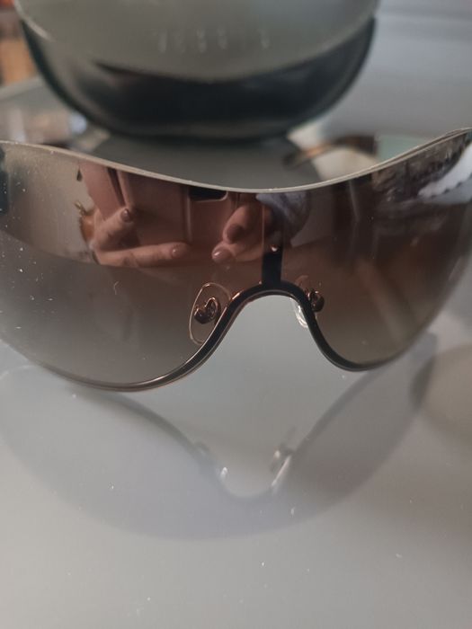 Óculos novos a estrear  Versus