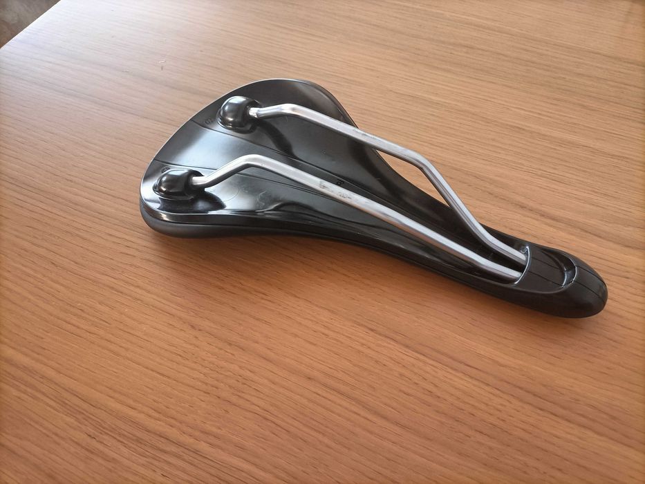 Selim bicicleta - Fabric Line Elite