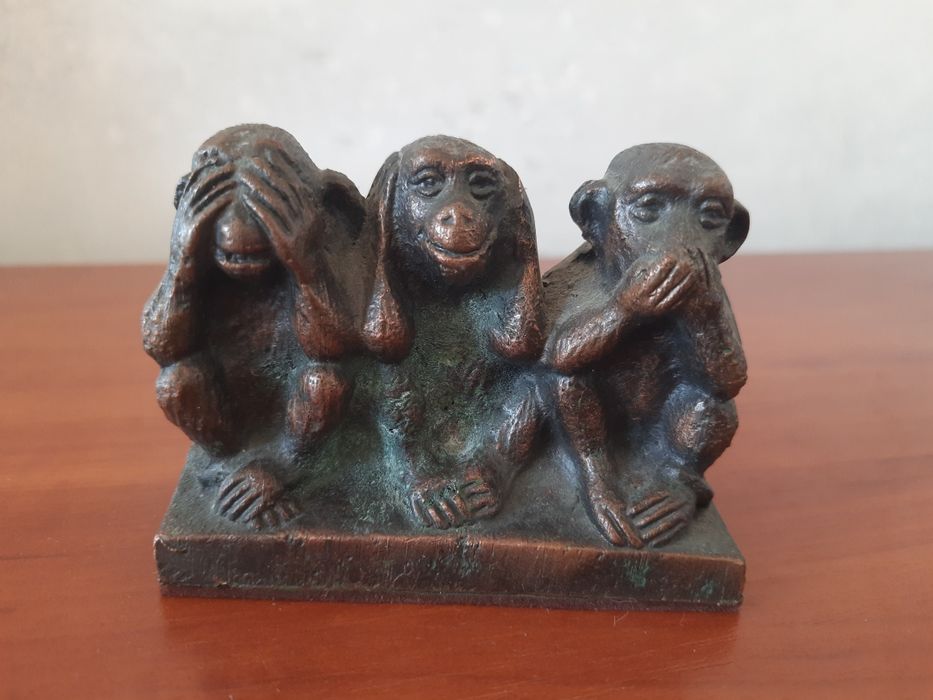 Канделябр 3 свечи, статуэтка Три Обезьяны (символ отказа зла) (мед