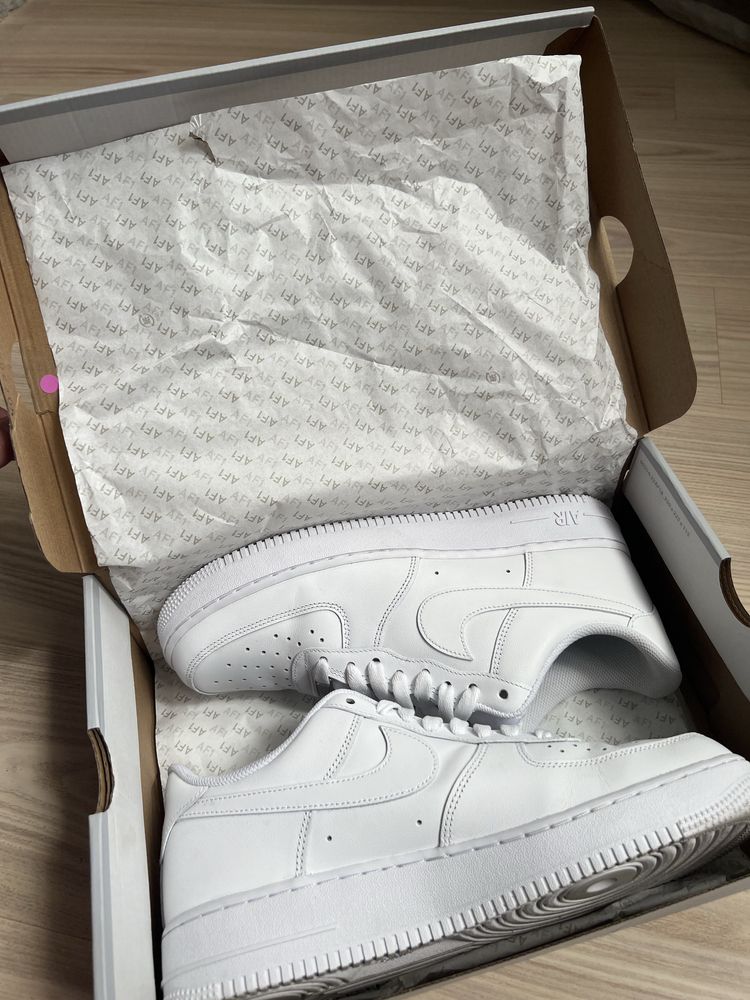 Nike Air Force 1 07 White