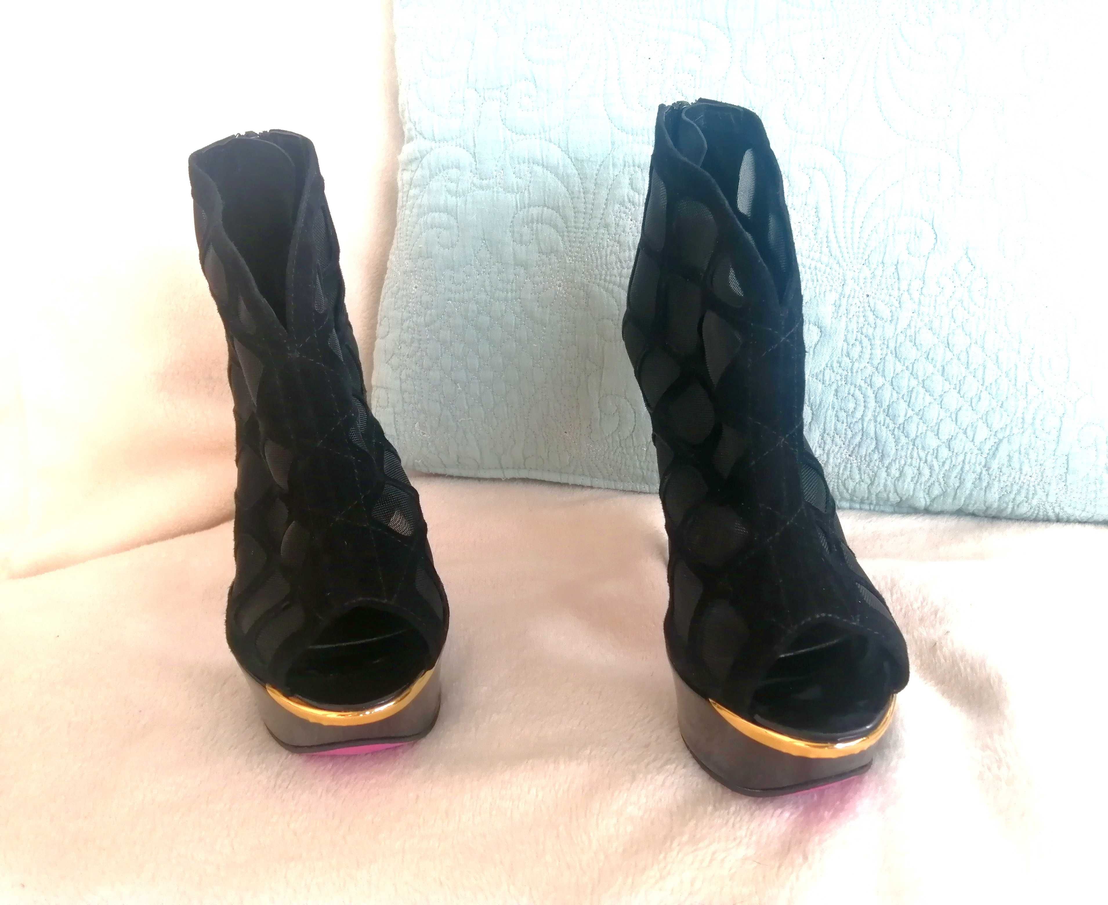 Botins como novos CFluenci 36