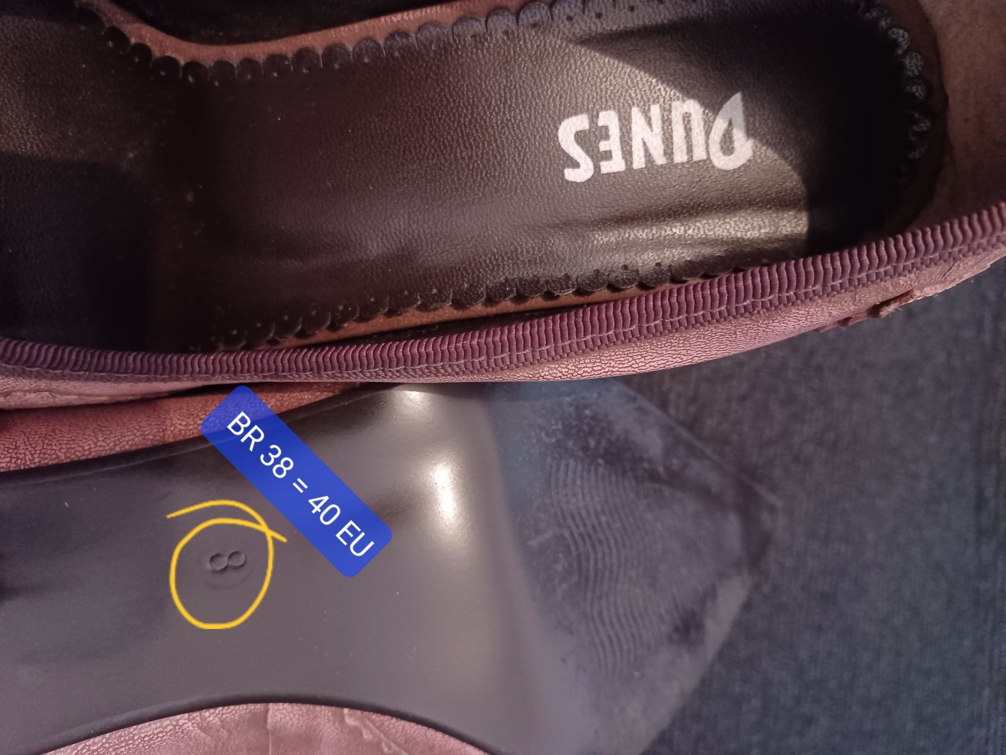 BAIXOU O PREÇO!!! 2,99€!!! Bonito Sapato salto alto, tipo Scarpin.