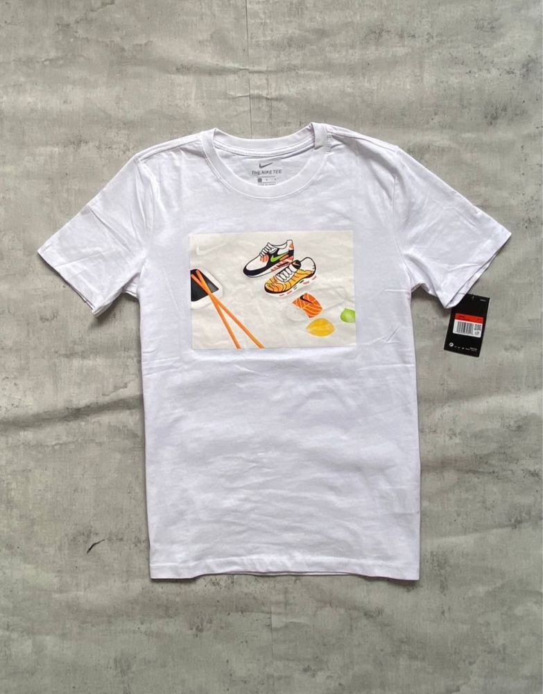 футболка Nike Tn + белая / черная