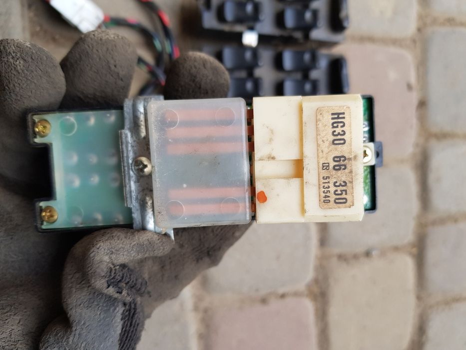 Блочок Склопідйомників Кнопки Гітара Запчасти Мазда 626ГЕ