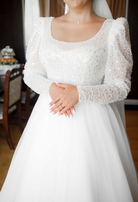 Продаж весільної сукні