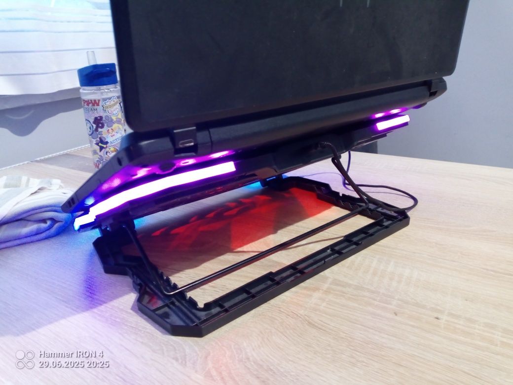 Laptop Medion Erazer do gier 15.6' napęd 24 GB ram SSD gratisy