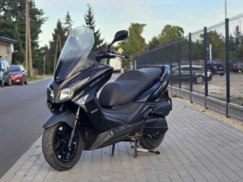 Duży skuter Kymco X-town 300 z 2019r
