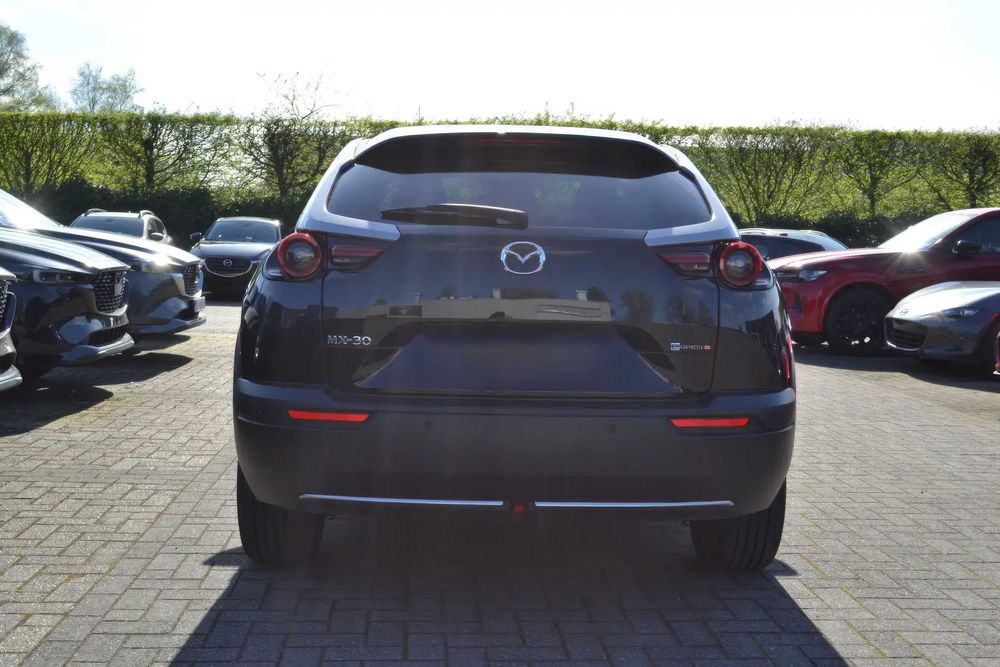 Mazda MX-30      2023