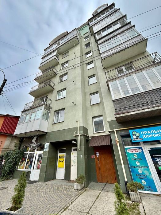 Комерційне приміщення біля центру за вигідною ціною!