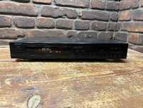 Tuner radiowy Denon TU-260 2