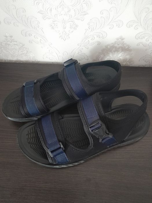 Продам Сандали 42 р