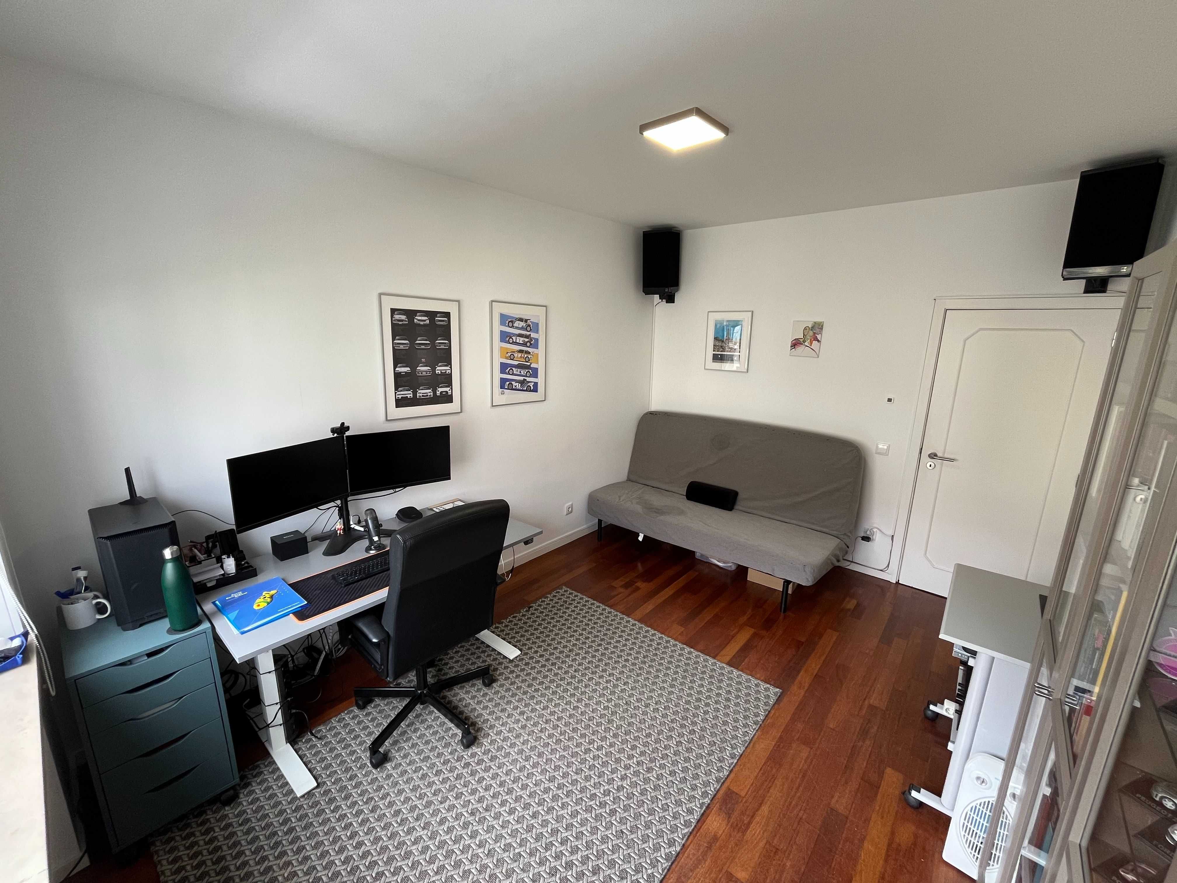 T3+1 renovado na Rua da Constituição – Porto 186 m² de área útil | Box