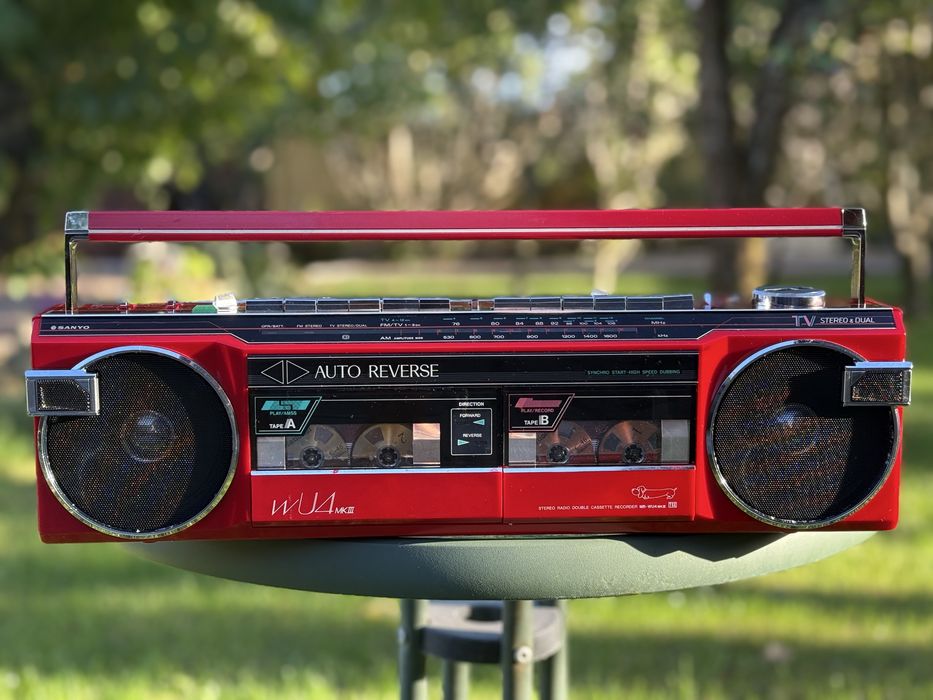 Продам магнитолу Sanyo wU4mk III