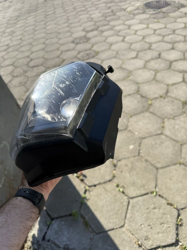 Reflektor lampa yamaha tenere 700