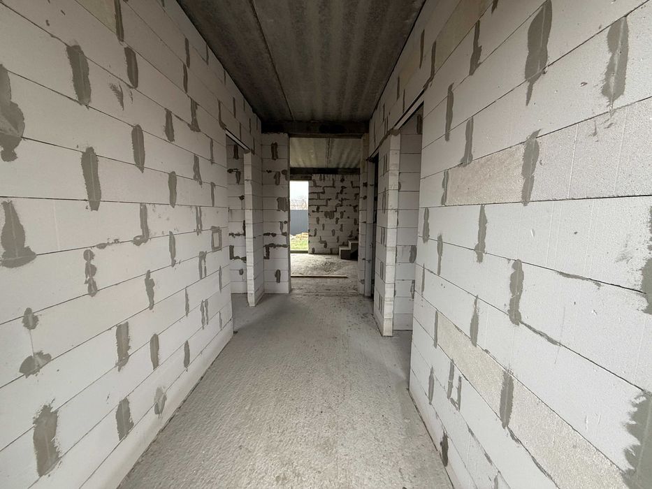 Продам сучасний таунхаус у селищі Баришівка