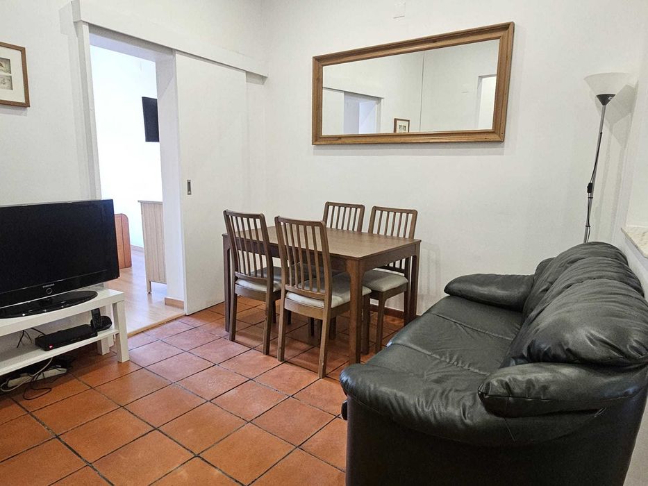 T1+1 Areeiro Mobilado