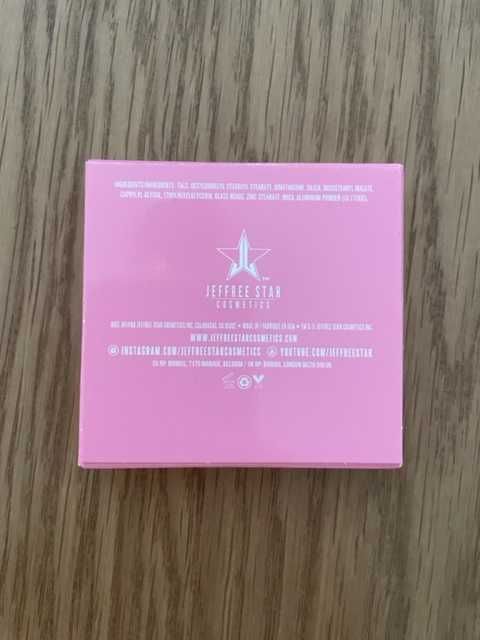 Cień do powiek JEFFREE STAR COSMETICS Razor Blade (srebrny metalik)