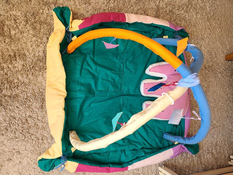 Дитячий килимок-манеж