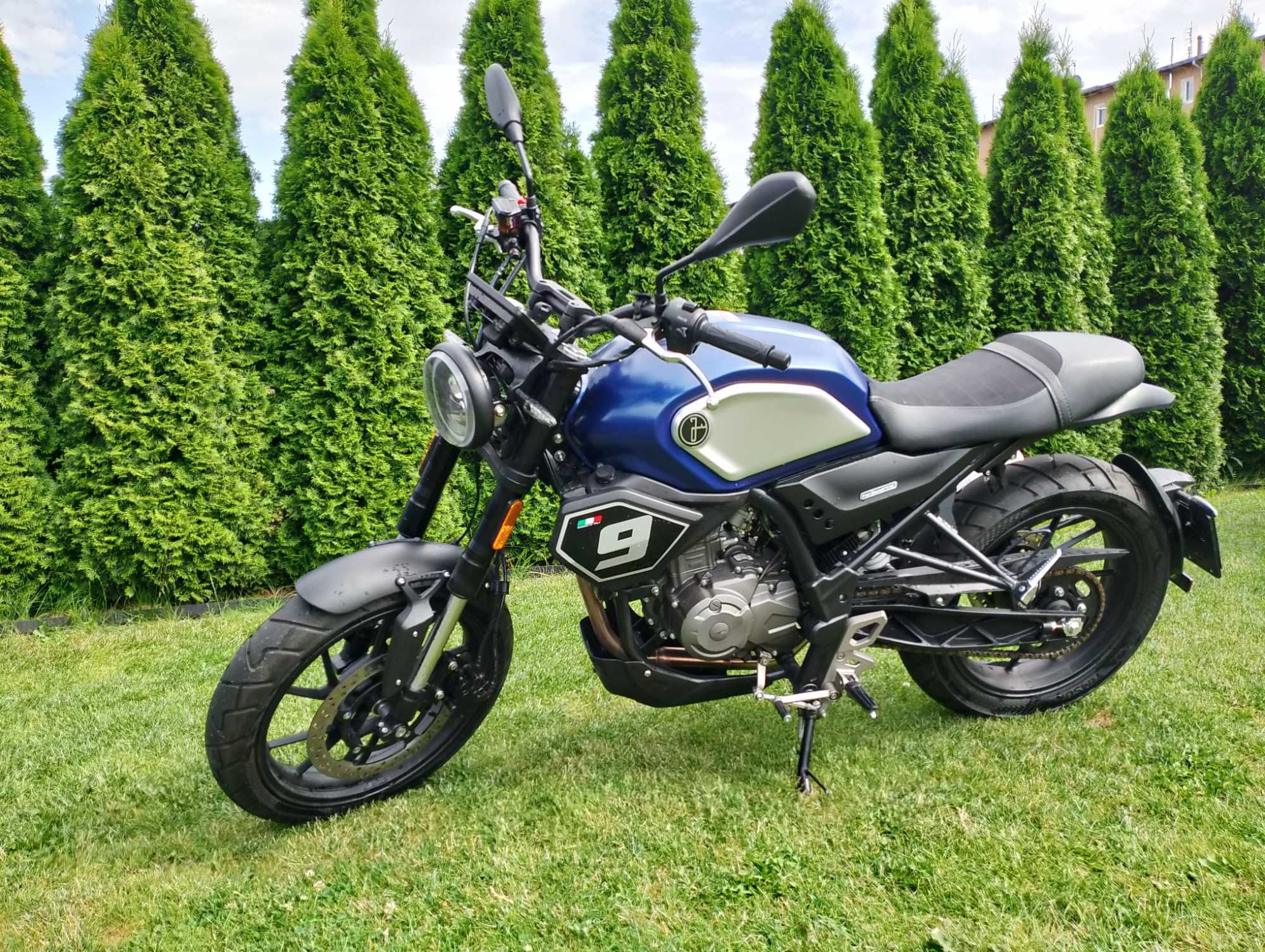 Junak Furious 125