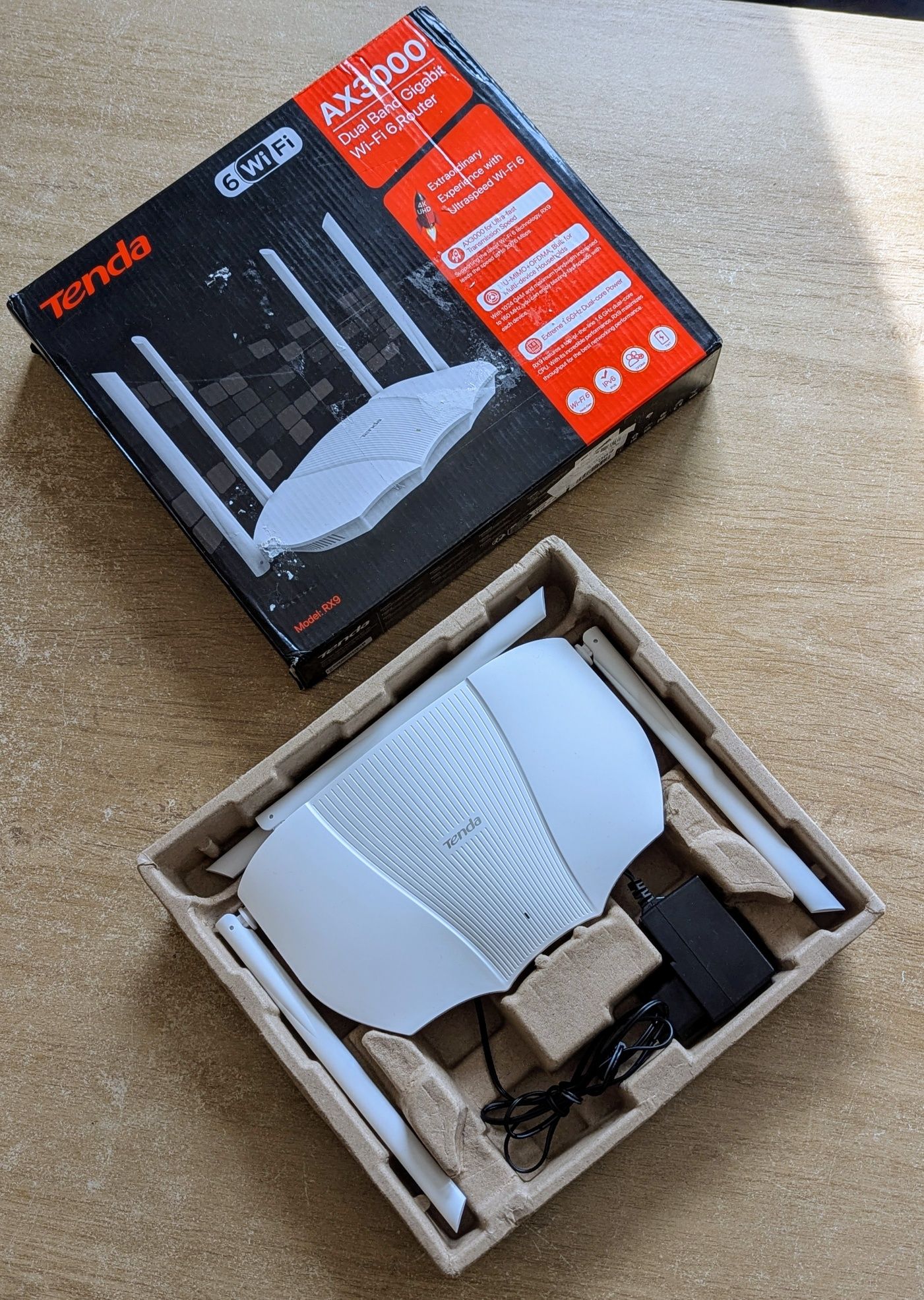 Tenda RX9 (AX3000, Wi-Fi 6) – router dla wymagających