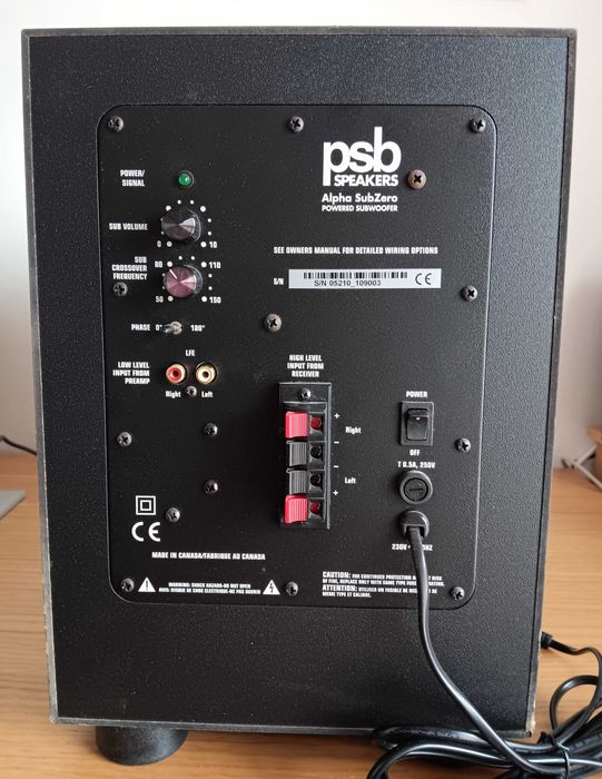 Coluna Sub Graves Amplificada Marca psb Modelo Alpha SubZero de 180W