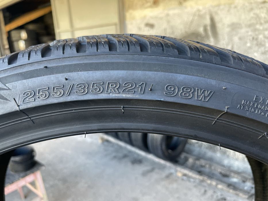 275/35 R21 255/35 R21 Bridgesone Blizzak LM005