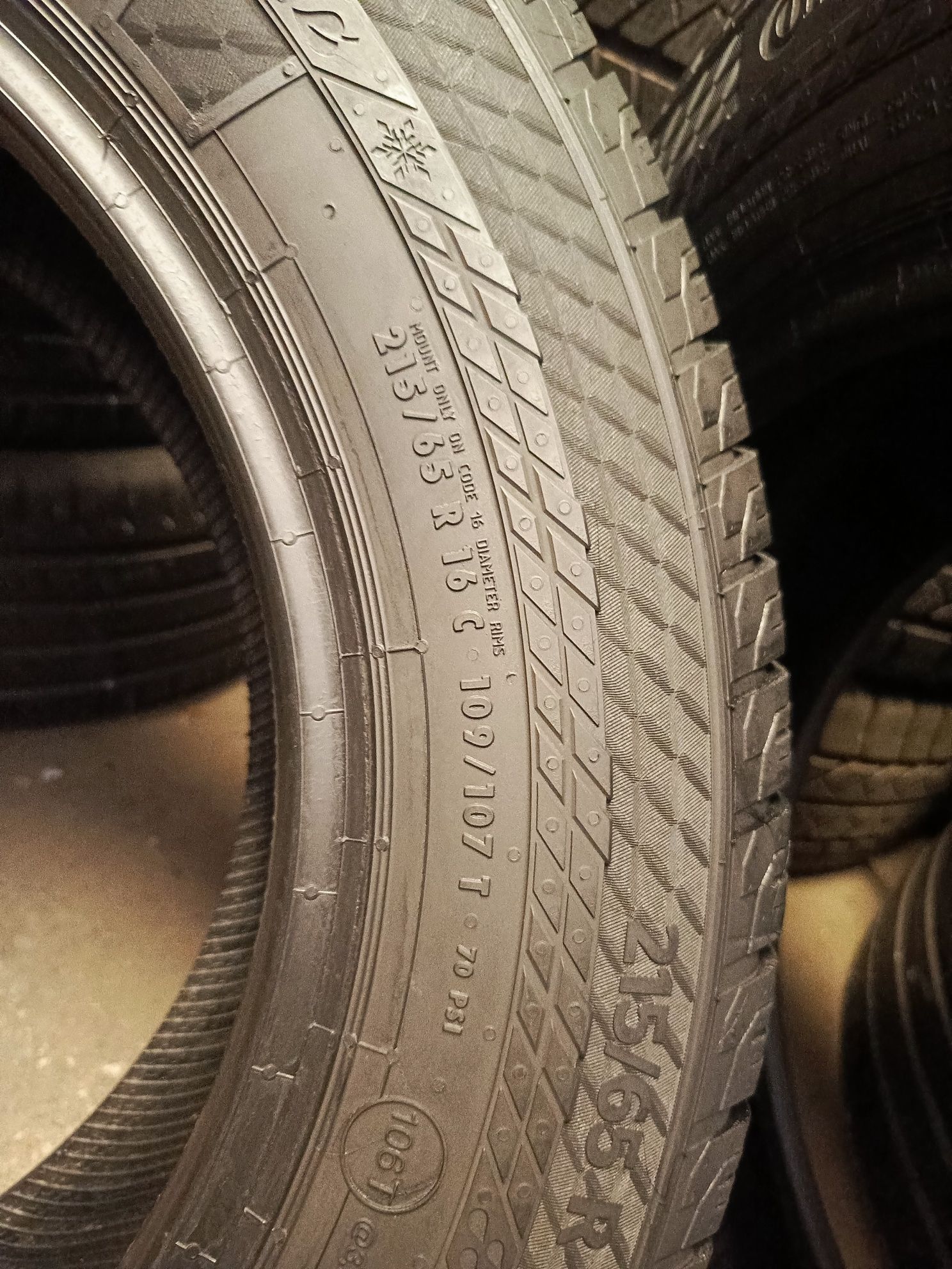 Sprzedam bardzo ładne opony Continental 215/65 r16C