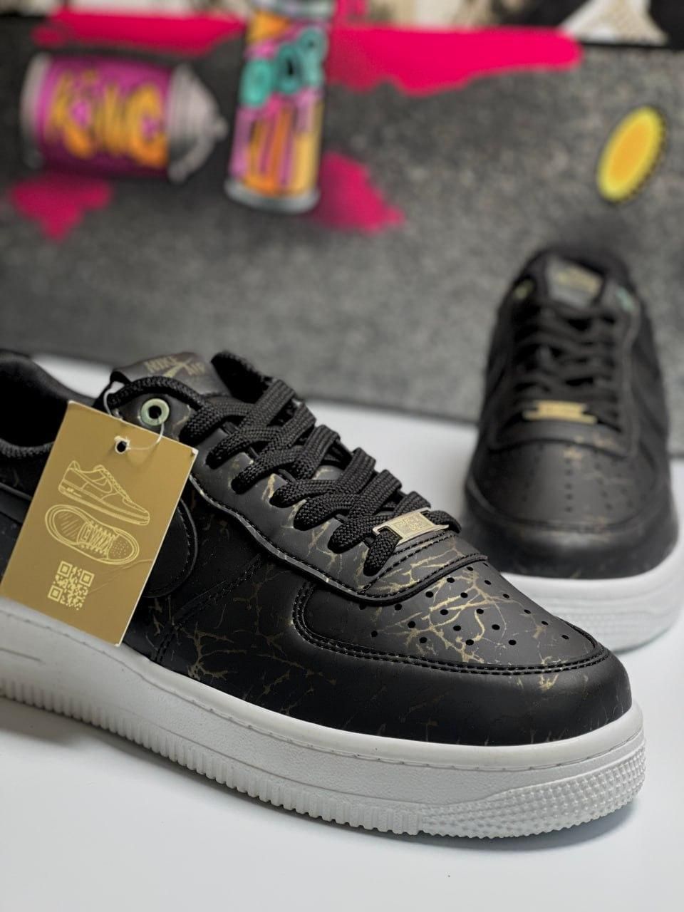 Кроссовки Nike Air Force 1 Black/White Paint Gold