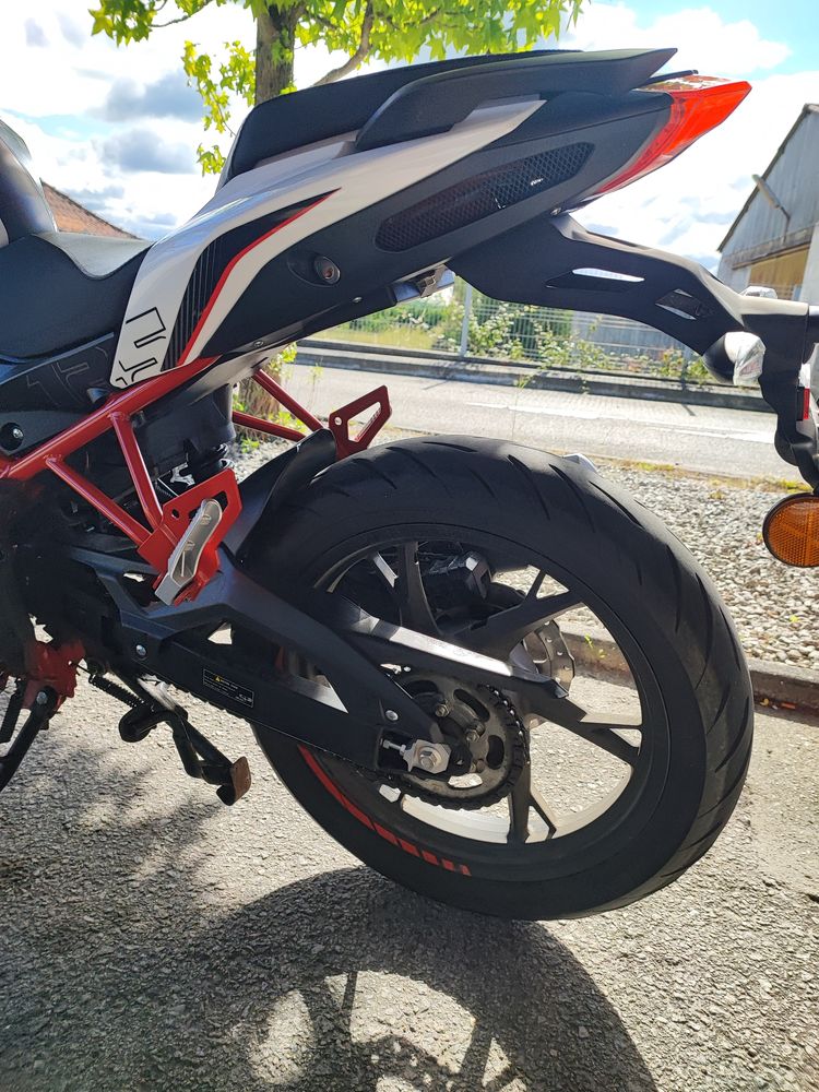 Mota Benelli bn125