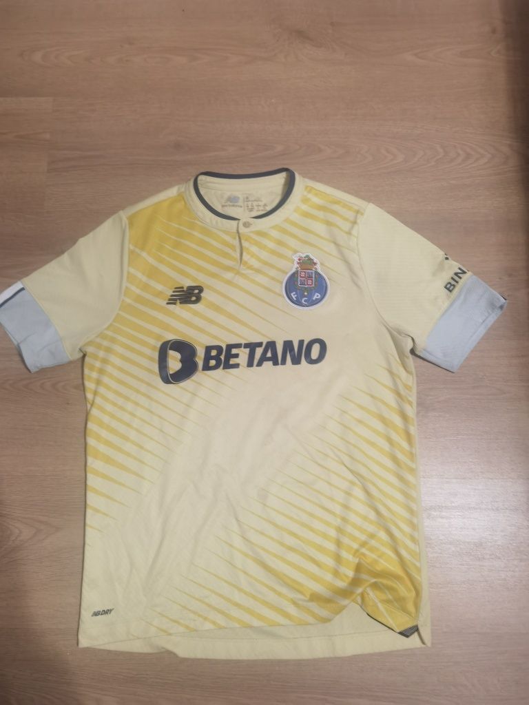 Camisola FC Porto amarela