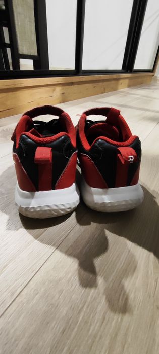 Adidasy buty sportowe Reebok rozmiar 33, dł. wkładki 21,5 cm i klapki