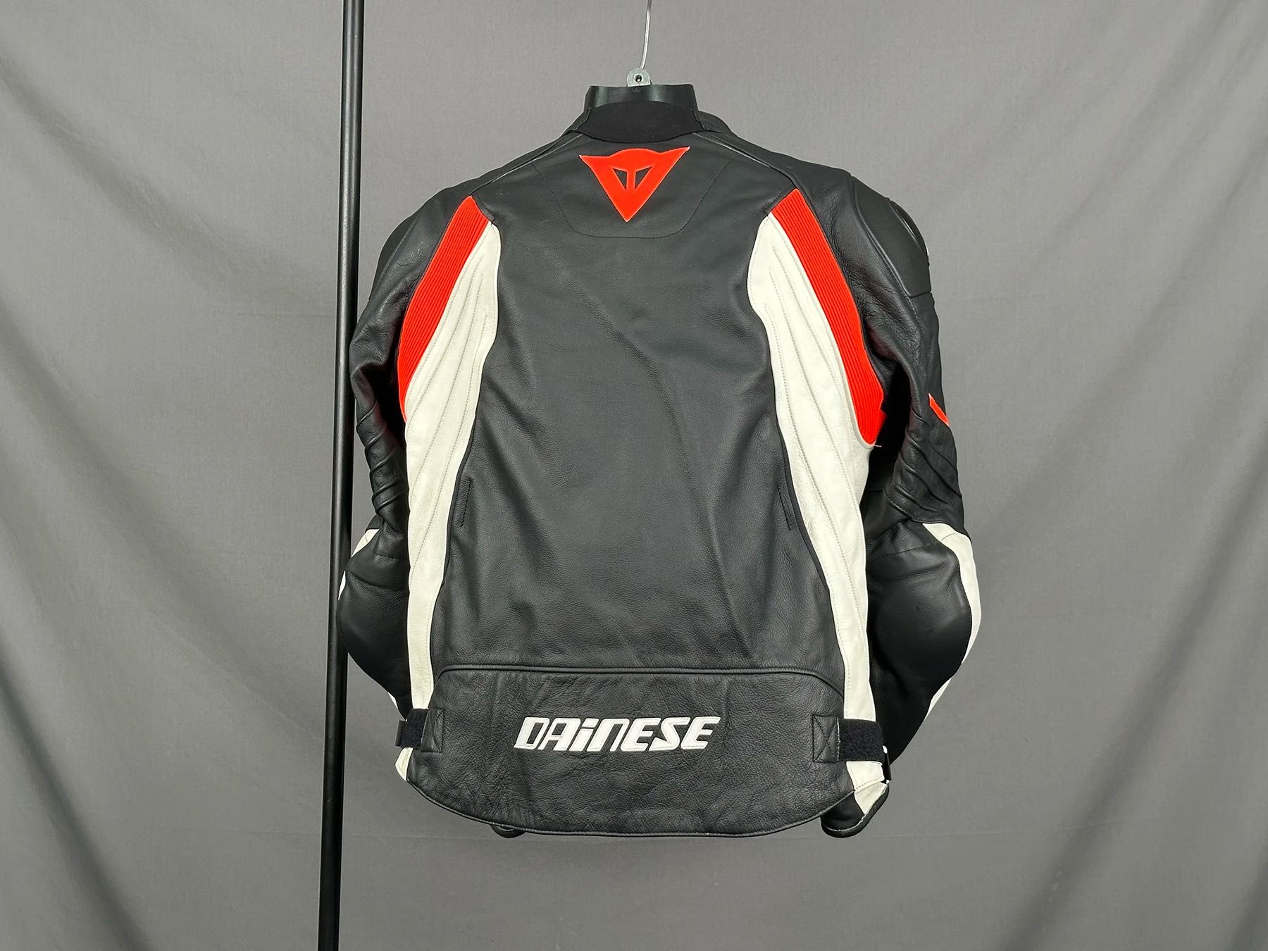 Мотокуртка Dainese, Alpinestars, Icon Avro