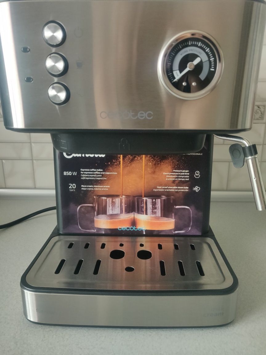 Кавомашина Cecotec Cumbia power espresso 20