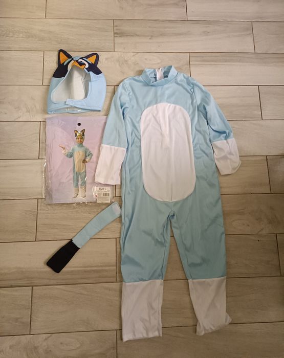 Strój Bluey 130 / 140 karnawał przebranie piesek nowy