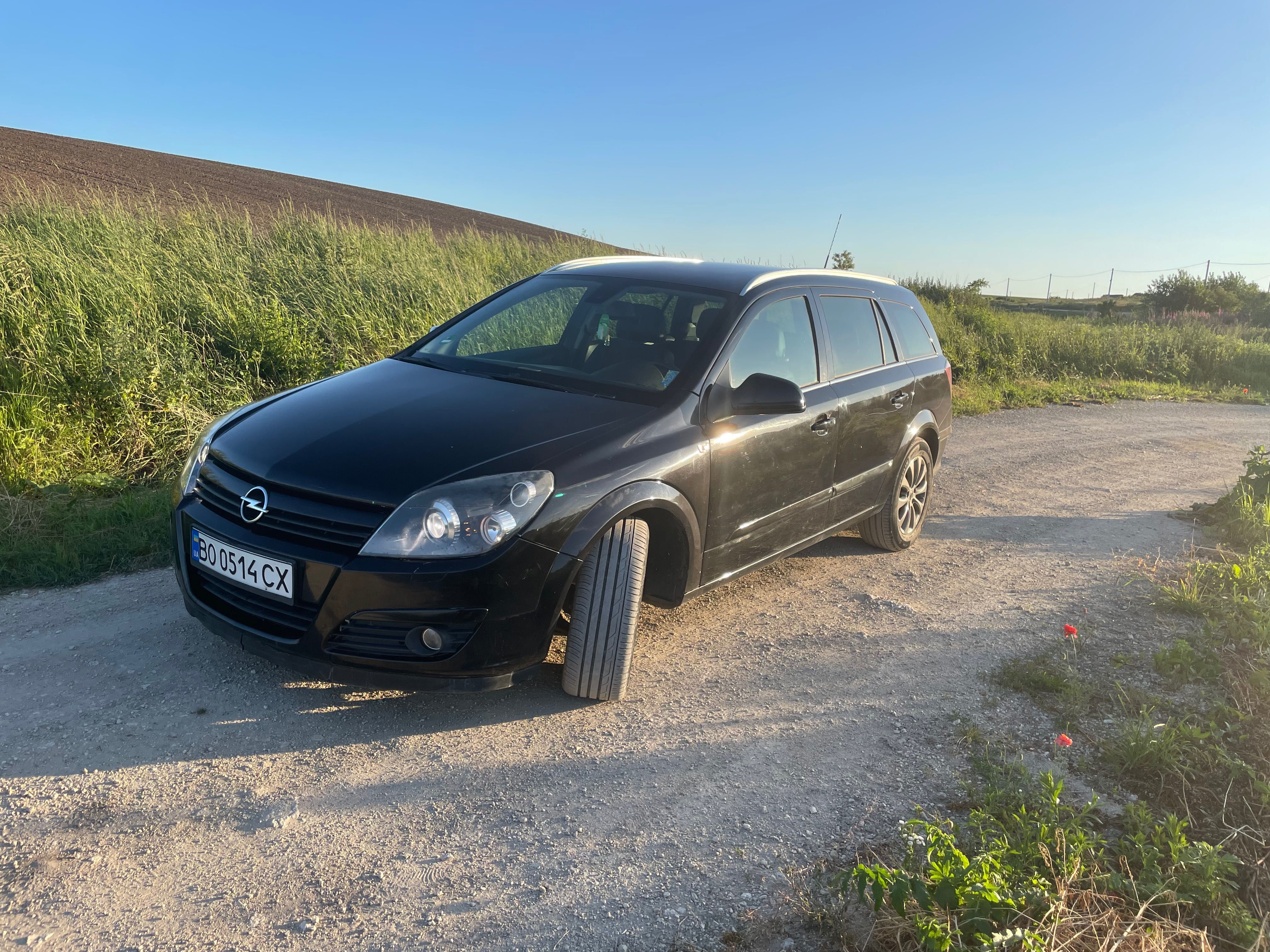 Opel Astra універсал