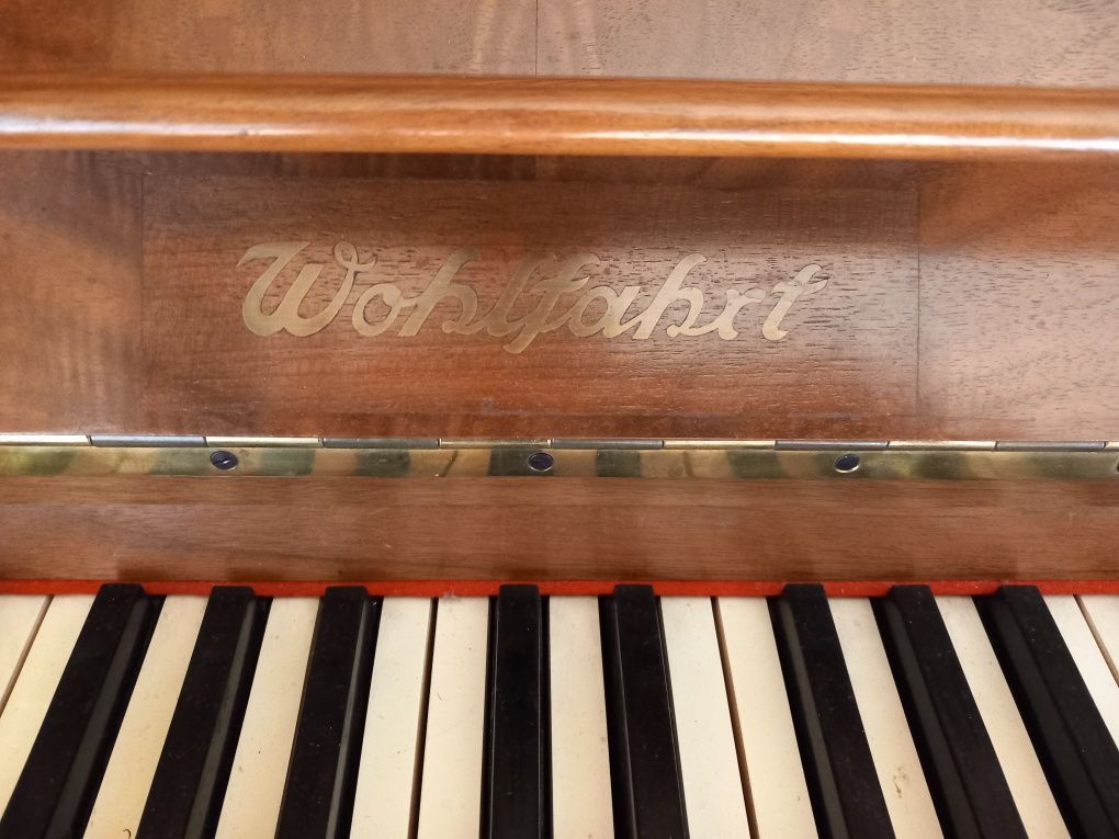 Pianos e Teclados Pianos Wohlfahrt