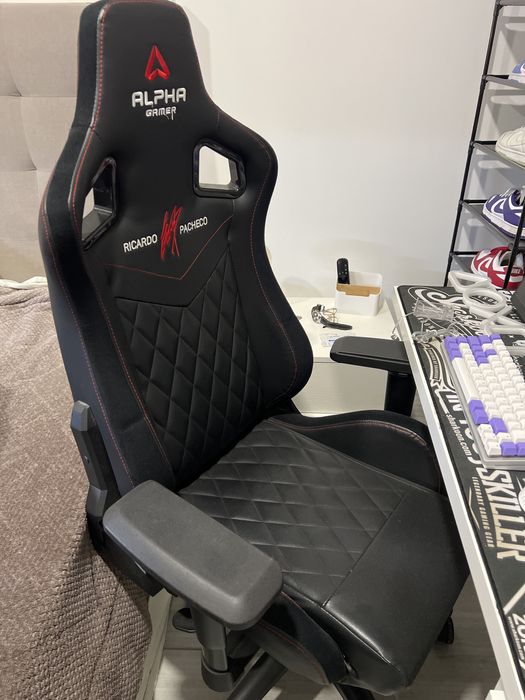 Cadeira gamer alpha gamer do ricardo “fox” pacheco