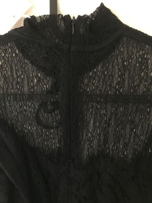 Чорна міні сукня Zara з мереживом